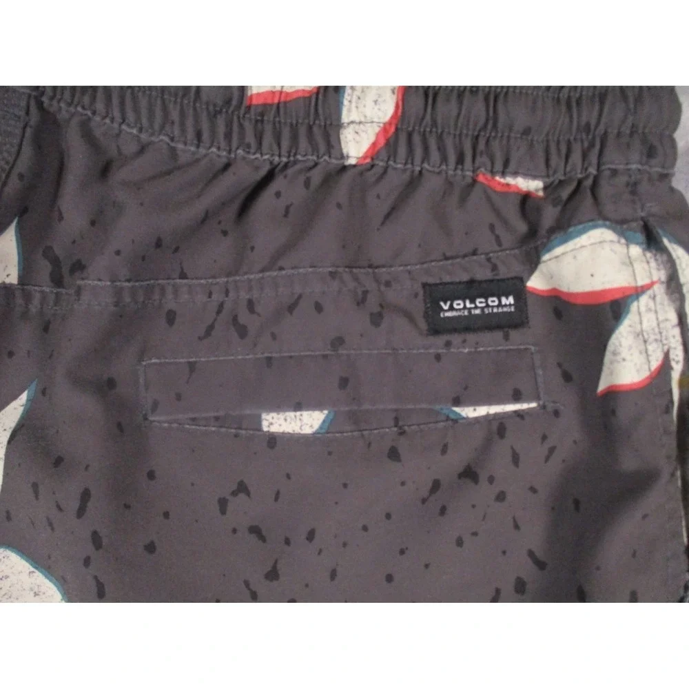 Volcom Board Swim shorts Men XL Elastic‎ Waist Draw Sting Pockets Black Floral